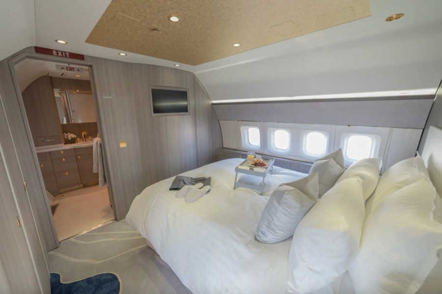Boeing BBJ cabin interior
