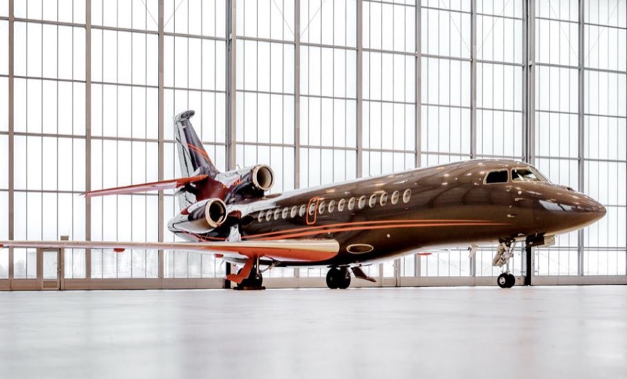 Dassault Falcon 8X exterior