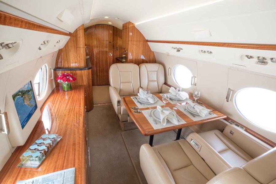Gulfstream G450 cabin interior